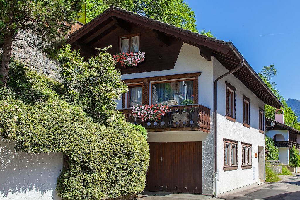 Haus Bader Lägenhet Mittenwald Exteriör bild